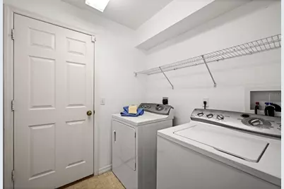 121 NE 11th Terrace, Cape Coral, FL 33909 - Photo 23