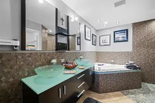 121 NE 11th Terrace, Cape Coral, FL 33909 - Photo 15