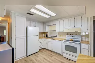 2100 Kings Hwy, Port Charlotte, FL 33980 - Photo 15