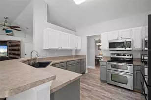 5250 Sunnyvale Rd, North Port, FL 34288 - Photo 17