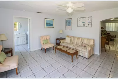 22191 New Rochelle Avenue, Port Charlotte, FL 33952 - Photo 13