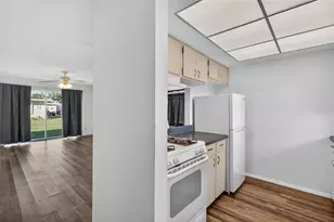 2207 Croton Ct, Lehigh Acres, FL 33936 - Photo 11