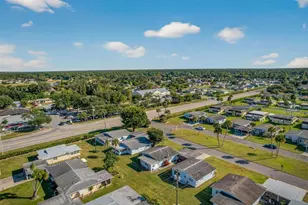 2207 Croton Ct, Lehigh Acres, FL 33936 - Photo 33