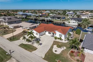 136 Creek Dr SE, Port Charlotte, FL 33952 - Photo 17