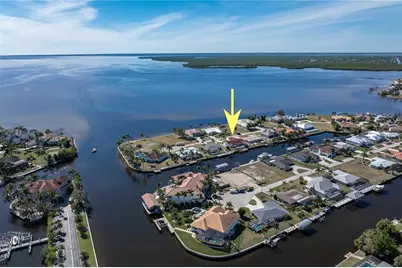 136 Creek Drive SE, Port Charlotte, FL 33952 - Photo 13