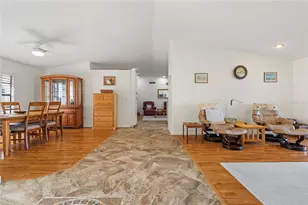 136 Creek Dr SE, Port Charlotte, FL 33952 - Photo 5