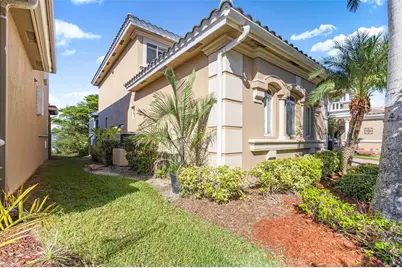 8505 Sumner Avenue, Fort Myers, FL 33908 - Photo 5