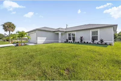 1021 SW 9th Avenue, Cape Coral, FL 33991 - Photo 1