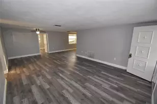 7300 Embassy Blvd, Port Richey, FL 34668 - Photo 3