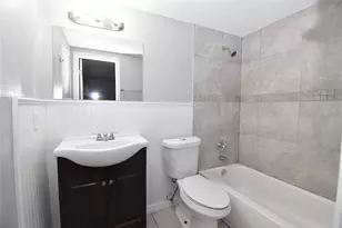 7300 Embassy Blvd, Port Richey, FL 34668 - Photo 9