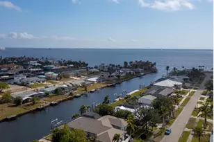 193 Beeney Rd SE, Port Charlotte, FL 33952 - Photo 3