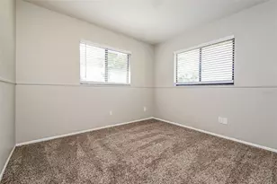 6215 65th Pl E, Palmetto, FL 34221 - Photo 13