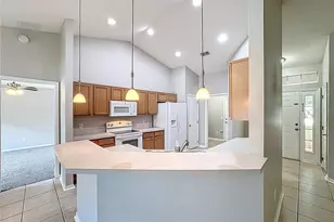 1739 Presidio Dr, Clermont, FL 34711 - Photo 9