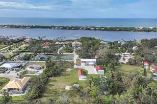 1931 Bayshore Dr, Englewood, FL 34223 - Photo 81