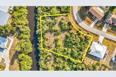 366 Lomond Drive, Port Charlotte, FL 33953 - Photo 3