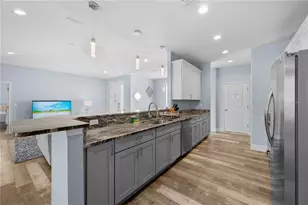 241 Annapolis Ln, Rotonda West, FL 33947 - Photo 25