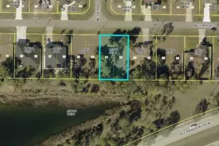 1814 NE 33rd St, Cape Coral, FL 33909 - Photo 1