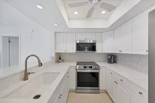 2810 N Beach Rd, Englewood, FL 34223 - Photo 9