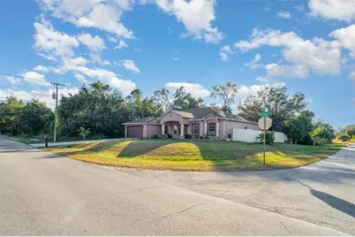 249 Ferdon Circle, Port Charlotte, FL 33954 - Photo 3