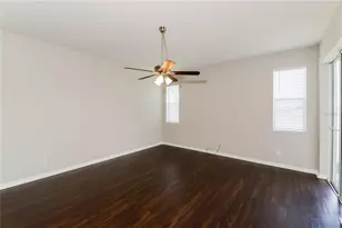 15530 Long Cypress Dr, Ruskin, FL 33573 - Photo 9