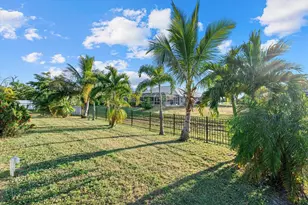 215 Antis Dr, Rotonda West, FL 33947 - Photo 33