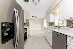 1447 Lemon Bay Dr, Englewood, FL 34223 - Photo 13