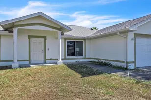2050 Winningway St, Port Charlotte, FL 33948 - Photo 5