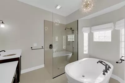 8642 S Lake Circle, Fort Myers, FL 33908 - Photo 21