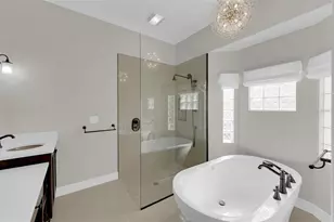 8642 S Lake Cir, Fort Myers, FL 33908 - Photo 21