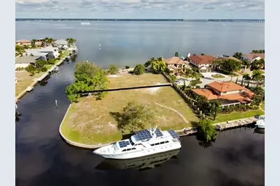 2105 Jamaica Way, Punta Gorda, FL 33950 - Photo 1