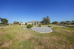 2 Broadmoor Rd, Rotonda West, FL 33947 - Photo 3