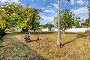 119 Sunnyside St NW, Port Charlotte, FL 33952 - Photo 11