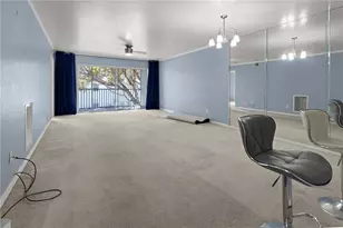 9610 Victoria Ln, Naples, FL 34109 - Photo 7