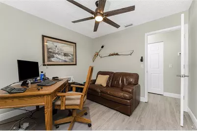 824 Calvert Avenue NW, Port Charlotte, FL 33948 - Photo 17