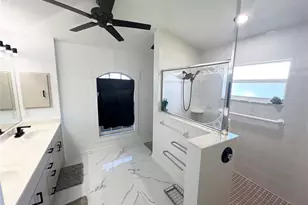 255 Medalist Rd, Rotonda West, FL 33947 - Photo 11