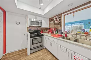 2555 Baltic Ave, Port Charlotte, FL 33952 - Photo 9