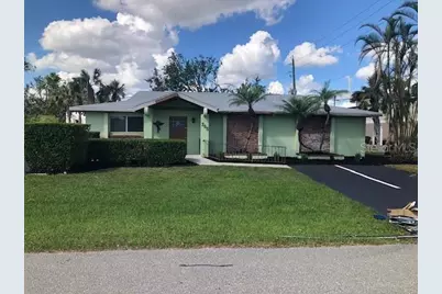 795 Crestview Circle NW, Port Charlotte, FL 33948 - Photo 1