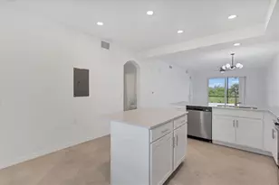 12180 Wellen Golf St, Venice, FL 34293 - Photo 11