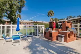 650 Pinellas Point Dr S, Saint Petersburg, FL 33705 - Photo 31