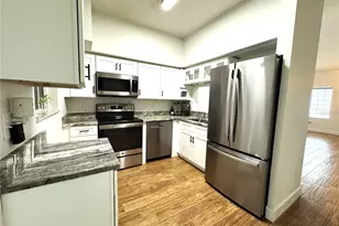 8423 Bernwood Cove Loop, Fort Myers, FL 33966 - Photo 11