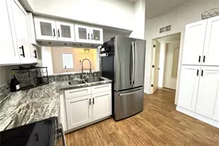 8423 Bernwood Cove Loop, Fort Myers, FL 33966 - Photo 3