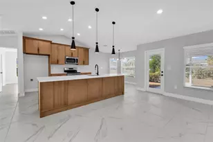 2247 Hamburg Ln, Punta Gorda, FL 33983 - Photo 5