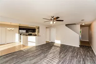 13307 Waterford Castle Dr, Dade City, FL 33525 - Photo 3