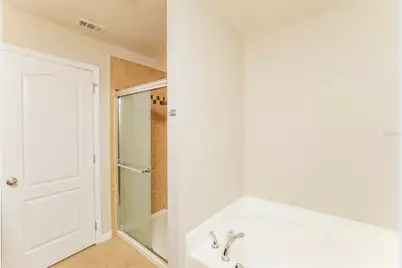 13307 Waterford Castle Drive, Dade City, FL 33525 - Photo 15