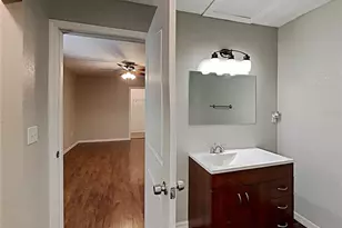 8007 Hathaway Dr, New Port Richey, FL 34654 - Photo 15