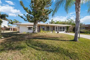 4909 Lemon Bay Dr, Venice, FL 34293 - Photo 7
