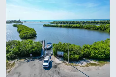 4909 Lemon Bay Drive, Venice, FL 34293 - Photo 5