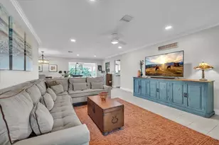 904 Inlet Cir, Venice, FL 34285 - Photo 9