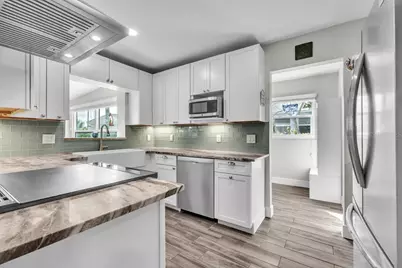 904 Inlet Circle, Venice, FL 34285 - Photo 15