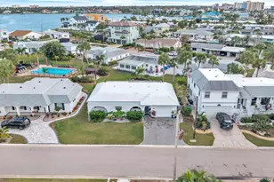 904 Inlet Cir, Venice, FL 34285 - Photo 85